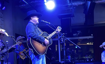 Fly To The Honky Tonk 2025.10.05