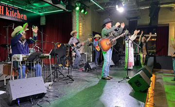 Fly To The Honky Tonk 2025.10.05